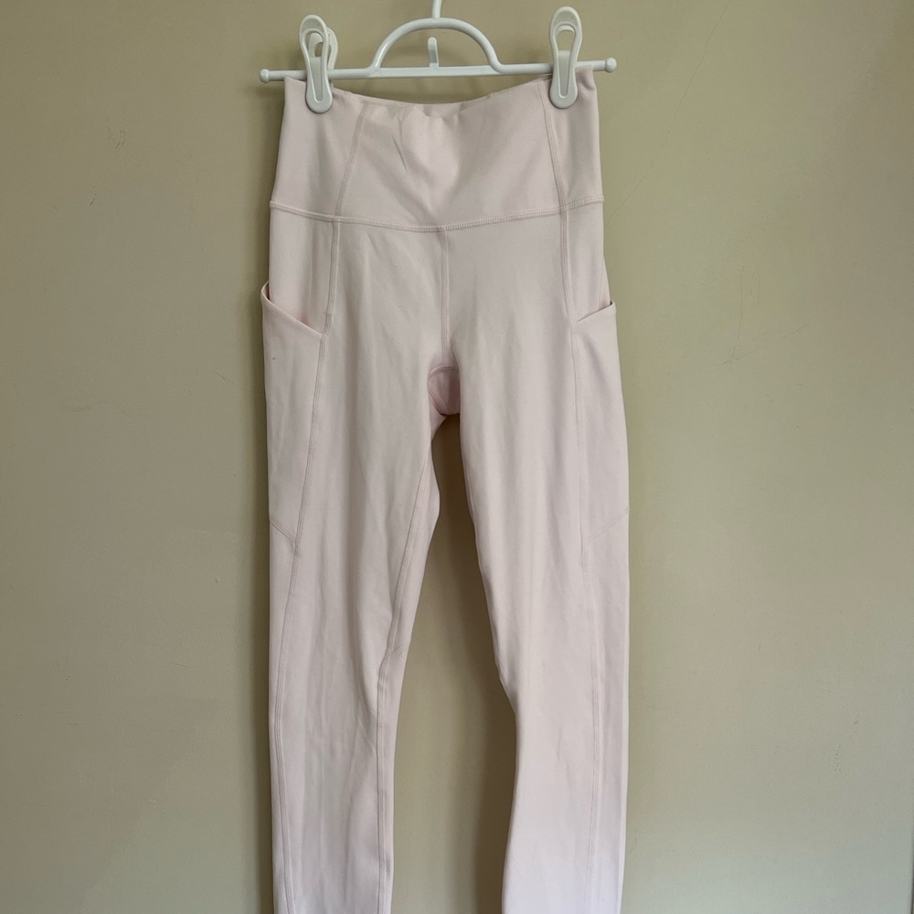 Fabletics set (leggings and sports bra)